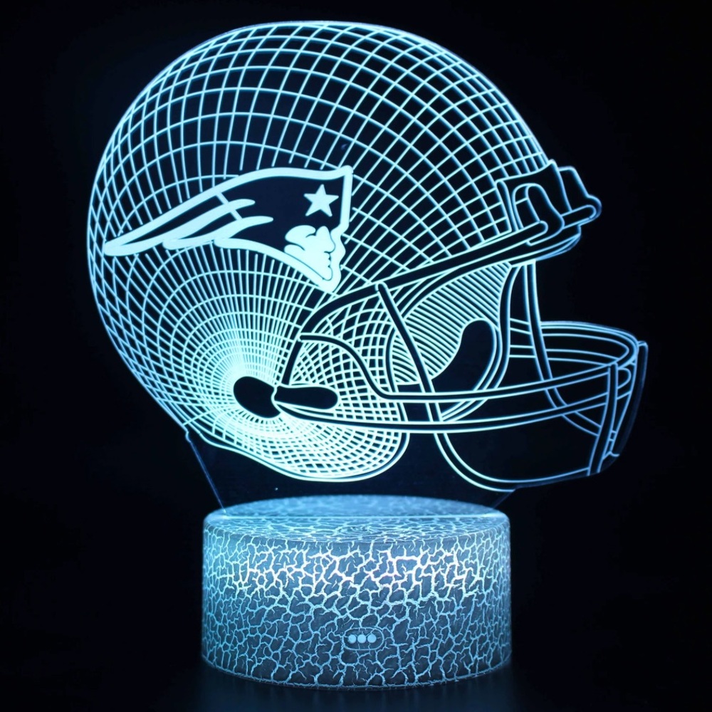 NWT New England Patriots Football Helmet 3D Optical Illusion Decor